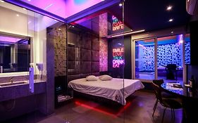 Motel Belle (Adults Only)